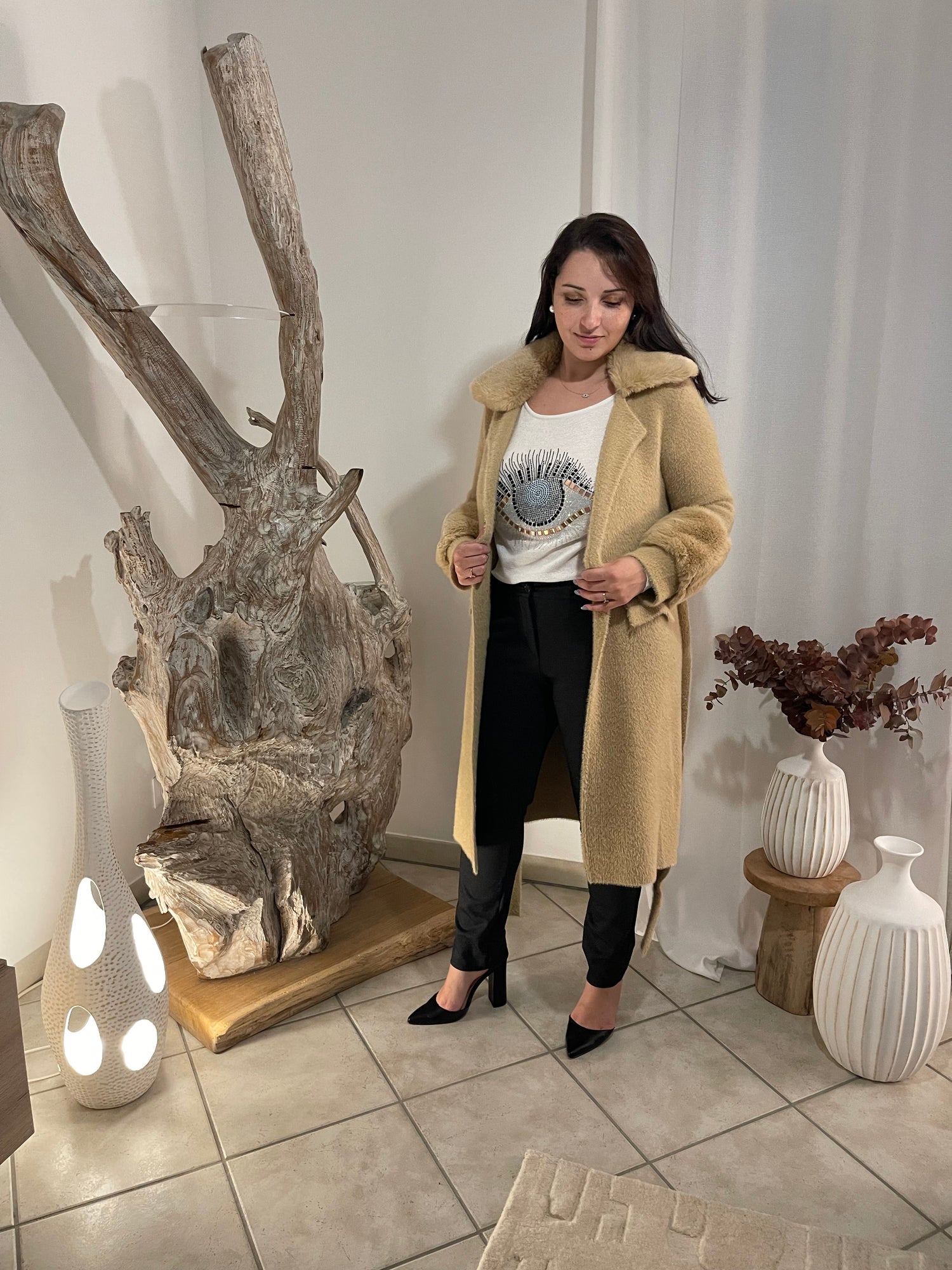 Manteau beige à fourrure Manigance.fr