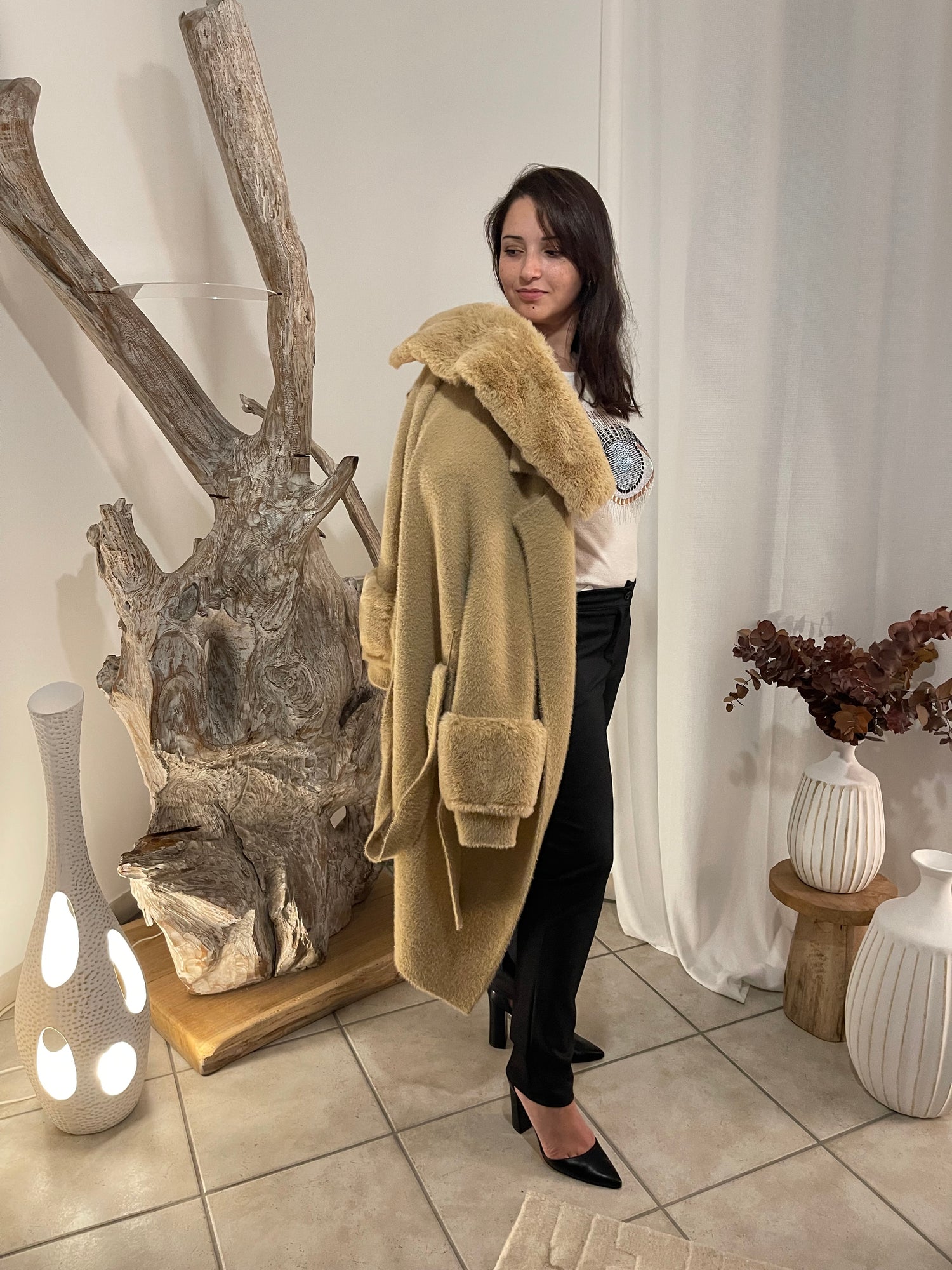 Manteau beige à fourrure Manigance.fr