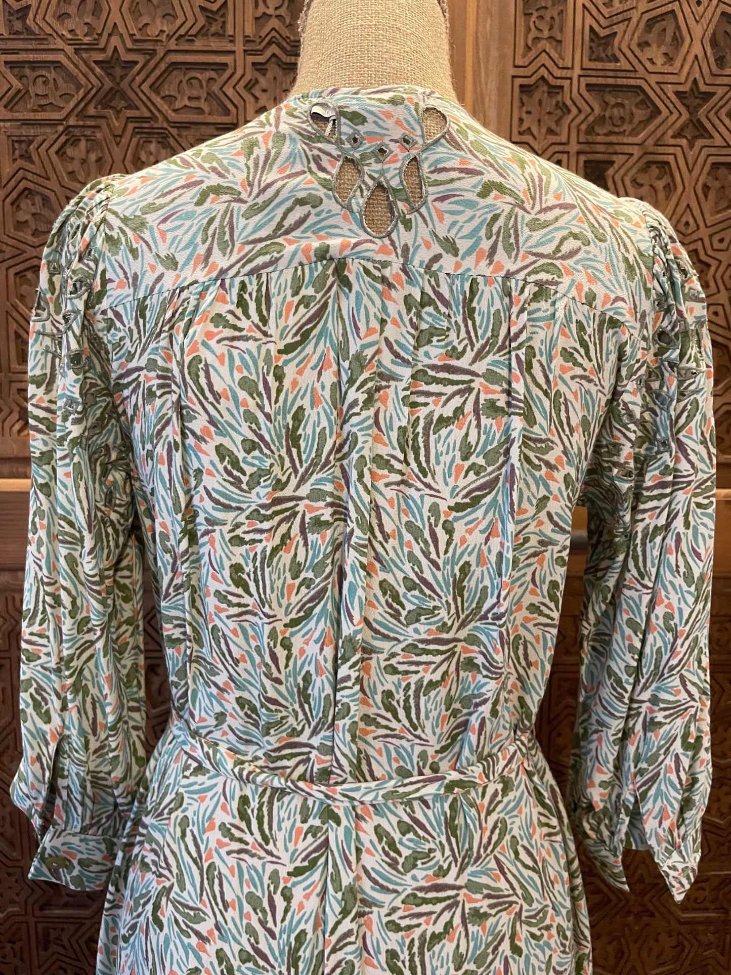 Robe Olivia